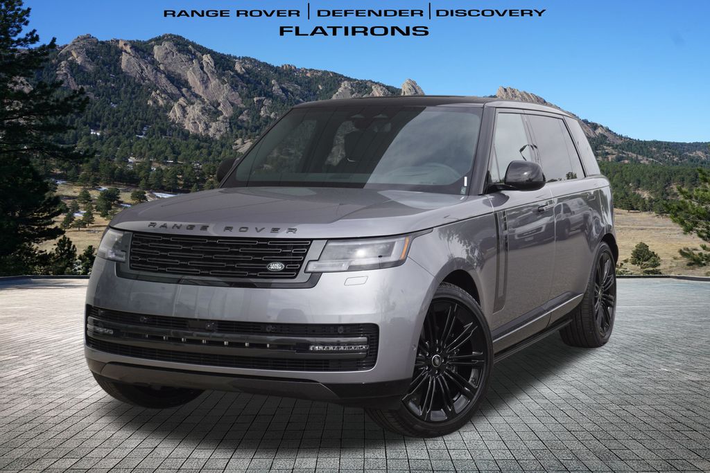 2025 Land Rover Range Rover SE's photo