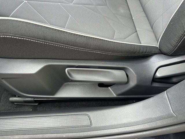 2025 Volkswagen Jetta 1.5T Sport photo 4