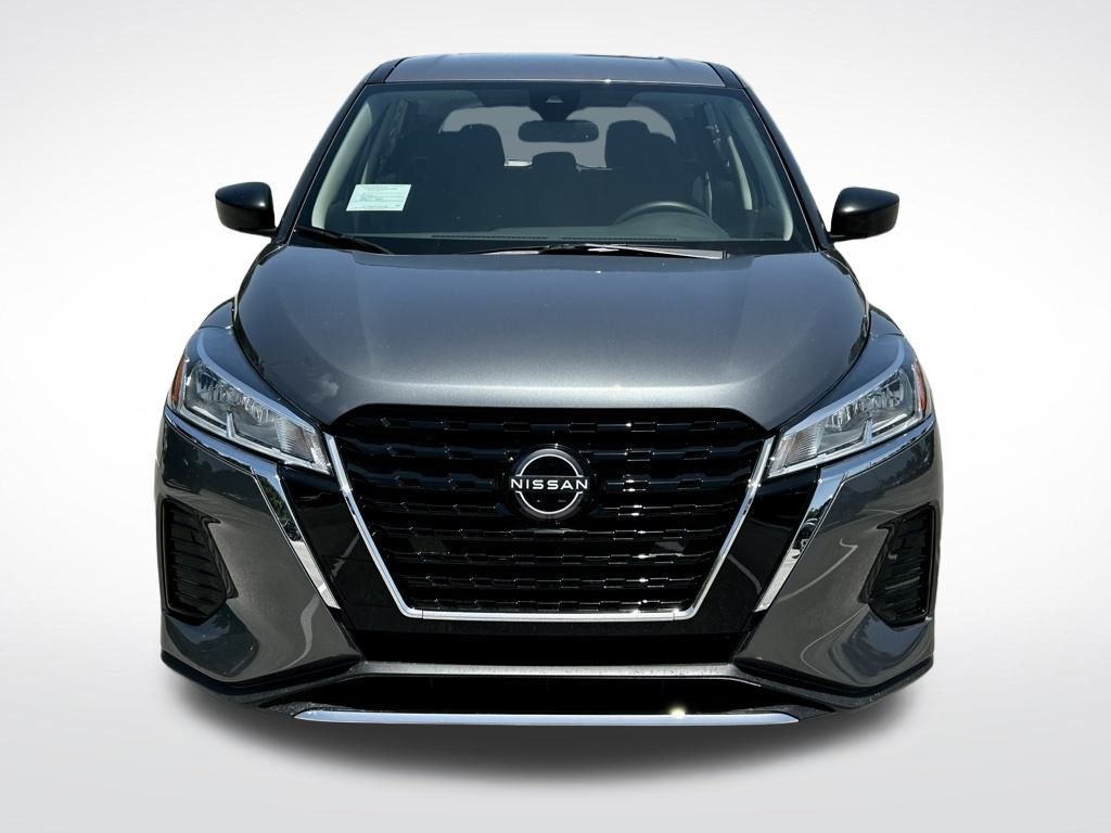 2025 Nissan Kicks Play S photo 8