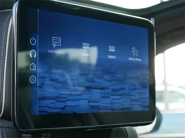 2025 Chevrolet Suburban Premier photo 13