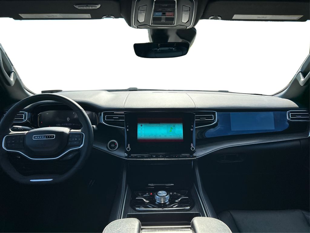2023 Jeep Wagoneer Series III photo 23