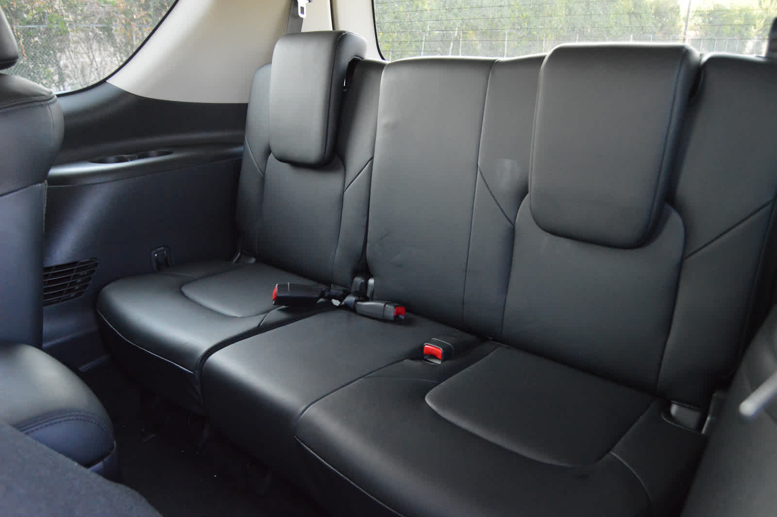 2024 Nissan Armada SL photo 19