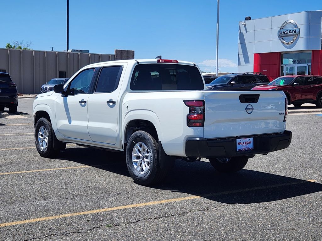 2025 Nissan Frontier Crew Cab S photo 3