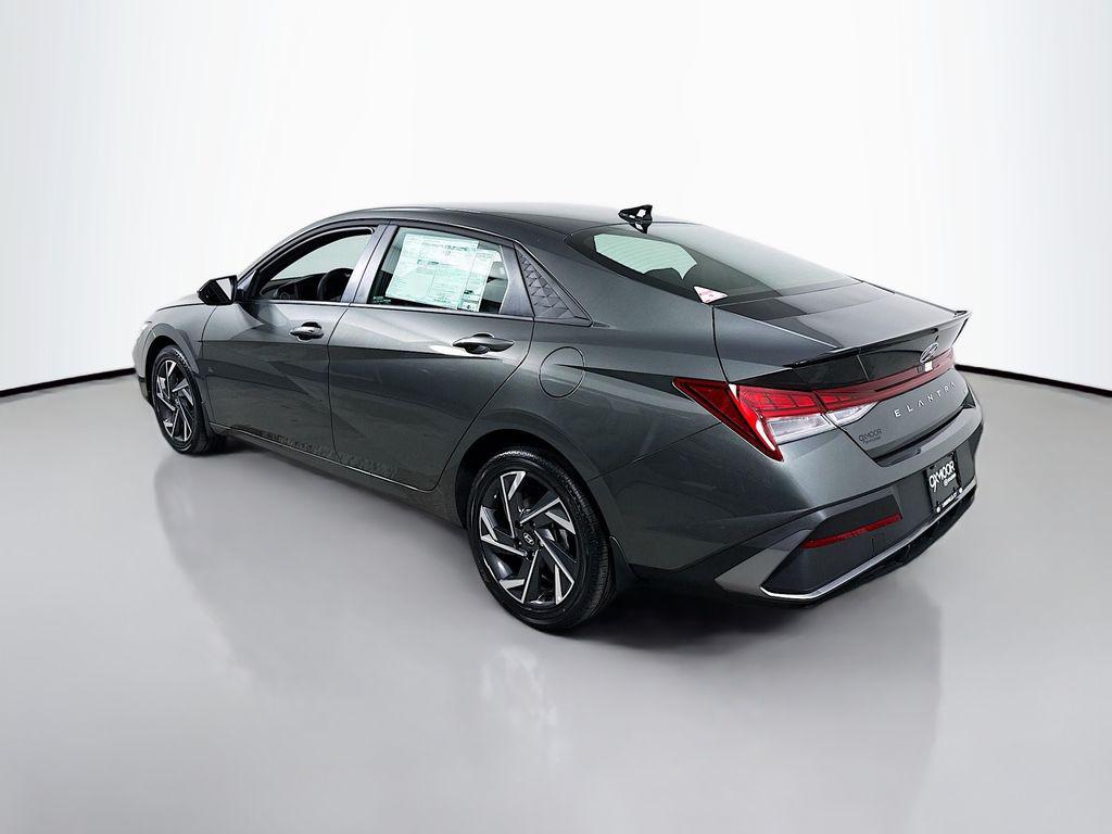 2025 Hyundai Elantra Hybrid SEL Sport photo 5