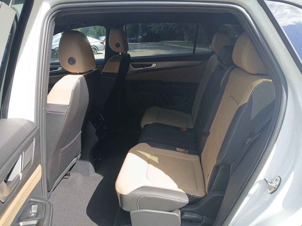 2026 Volkswagen Atlas Cross Sport SE photo 22