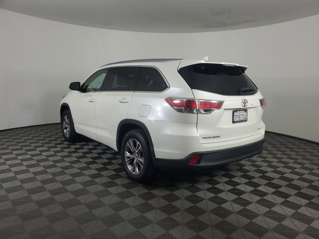 2015 Toyota Highlander XLE photo 4