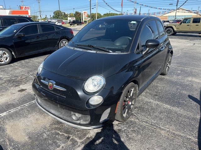2013 Fiat 500 Abarth photo 2