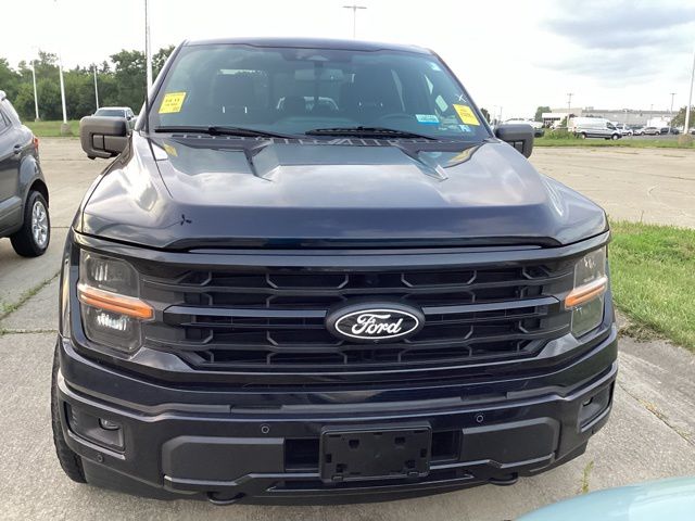 2024 Ford F-150 XLT photo 3