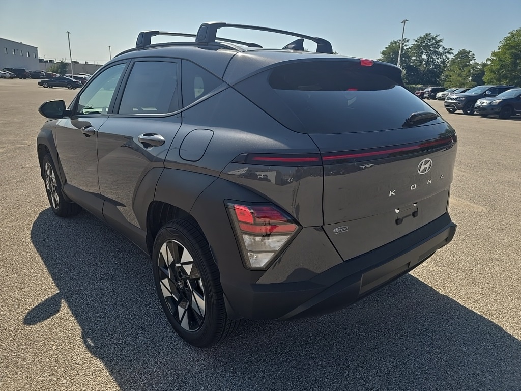 2025 Hyundai Kona SEL photo 4