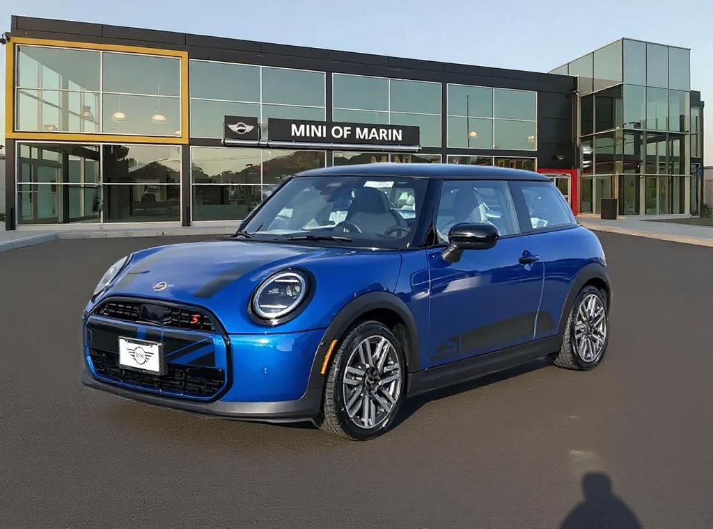 2026 MINI Hardtop 2 Door S's photo
