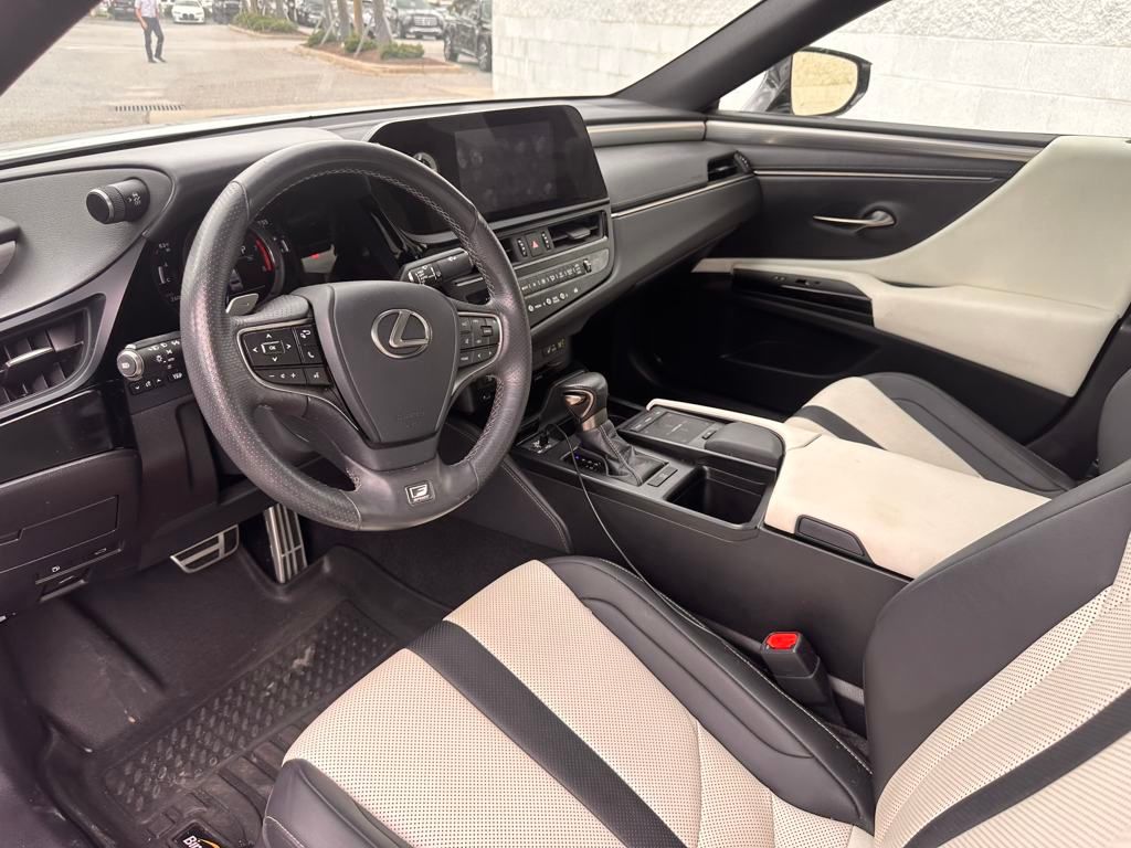 2022 Lexus ES 350 F SPORT photo 2