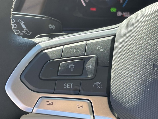 2026 Volkswagen Atlas SE Technology photo 22
