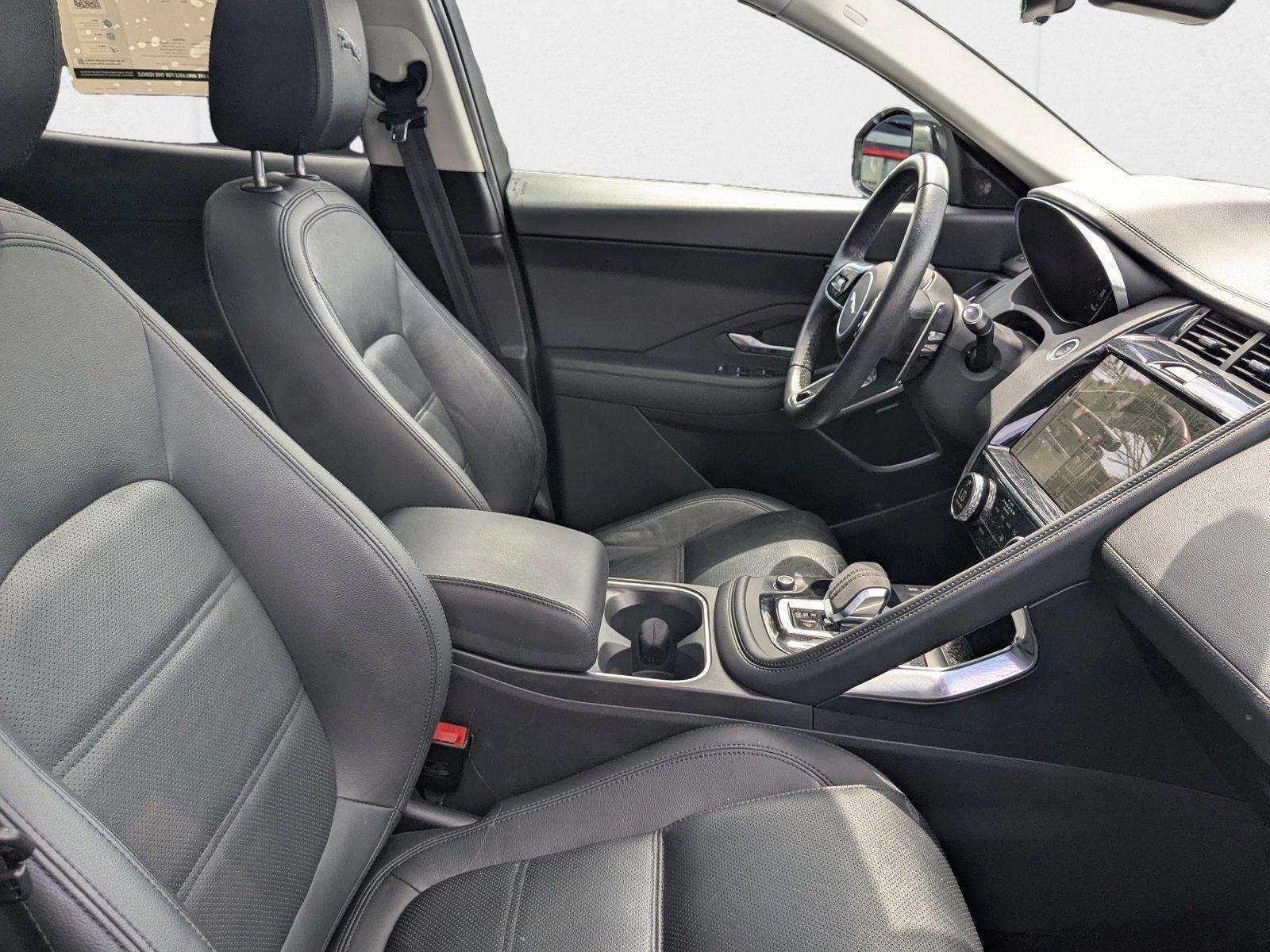 2022 Jaguar E-PACE P250 SE photo 21