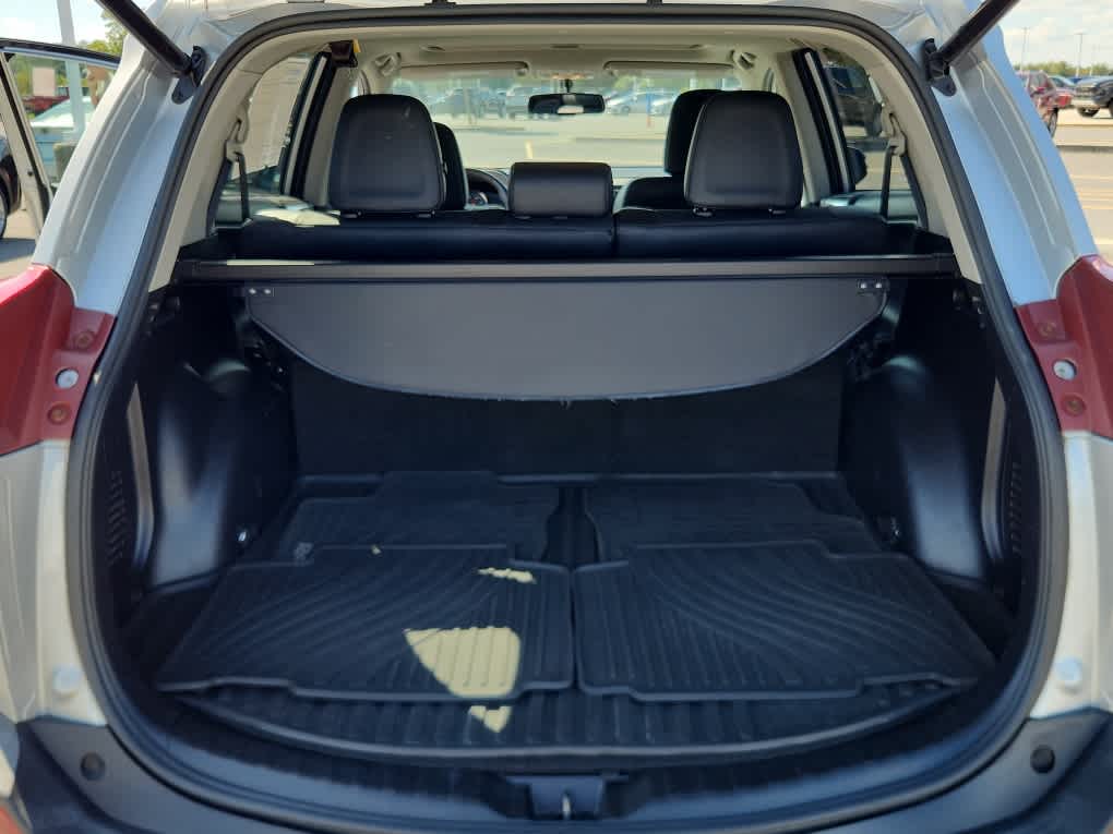 2013 Toyota RAV4 Limited photo 17
