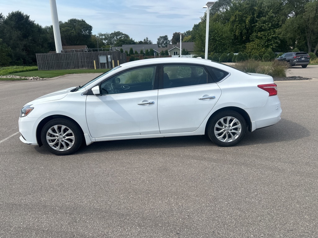 2018 Nissan Sentra SV photo 9