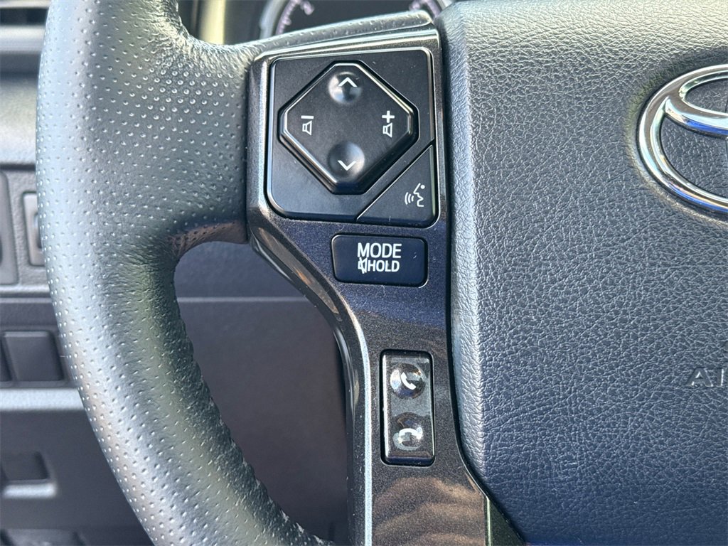 2023 Toyota 4Runner TRD Off-Road photo 18