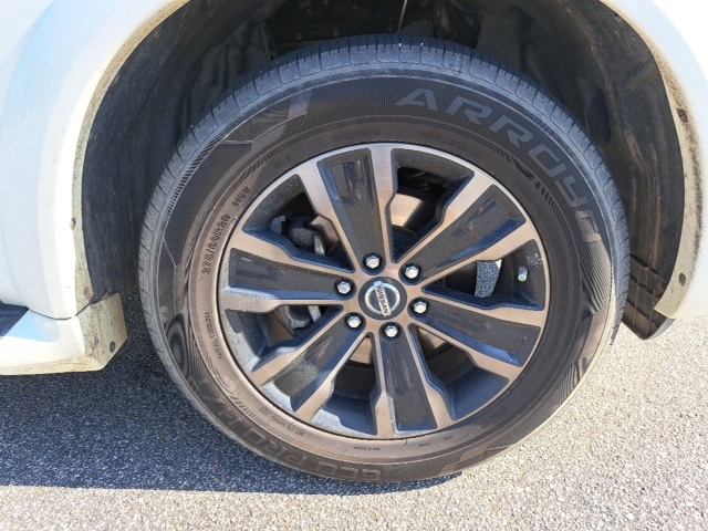 2019 Nissan Armada Platinum photo 4
