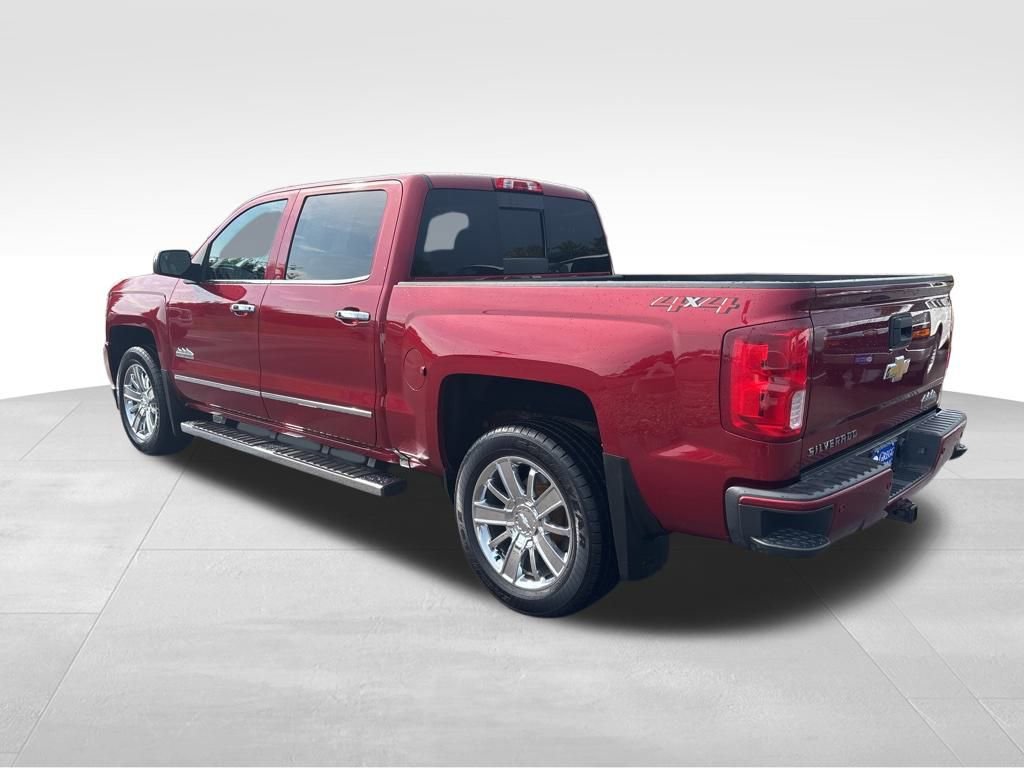 2018 Chevrolet Silverado 1500 High Country photo 3