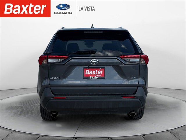 2022 Toyota RAV4 XLE photo 6