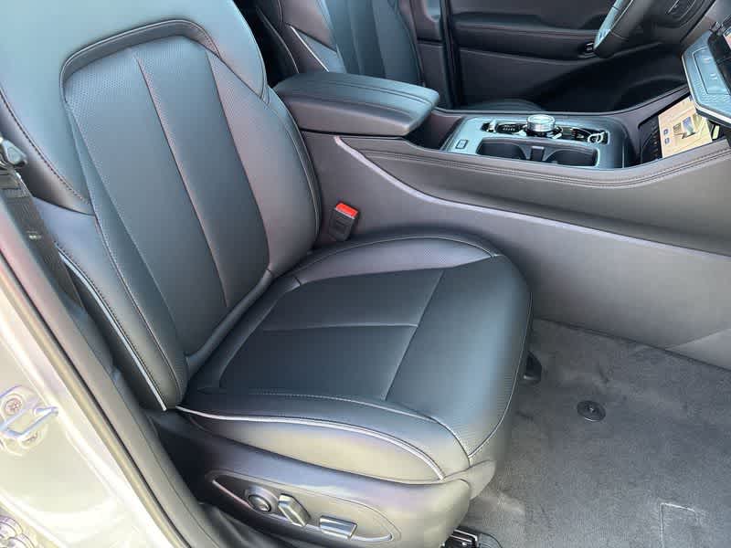 2025 Jeep Wagoneer S Limited photo 15