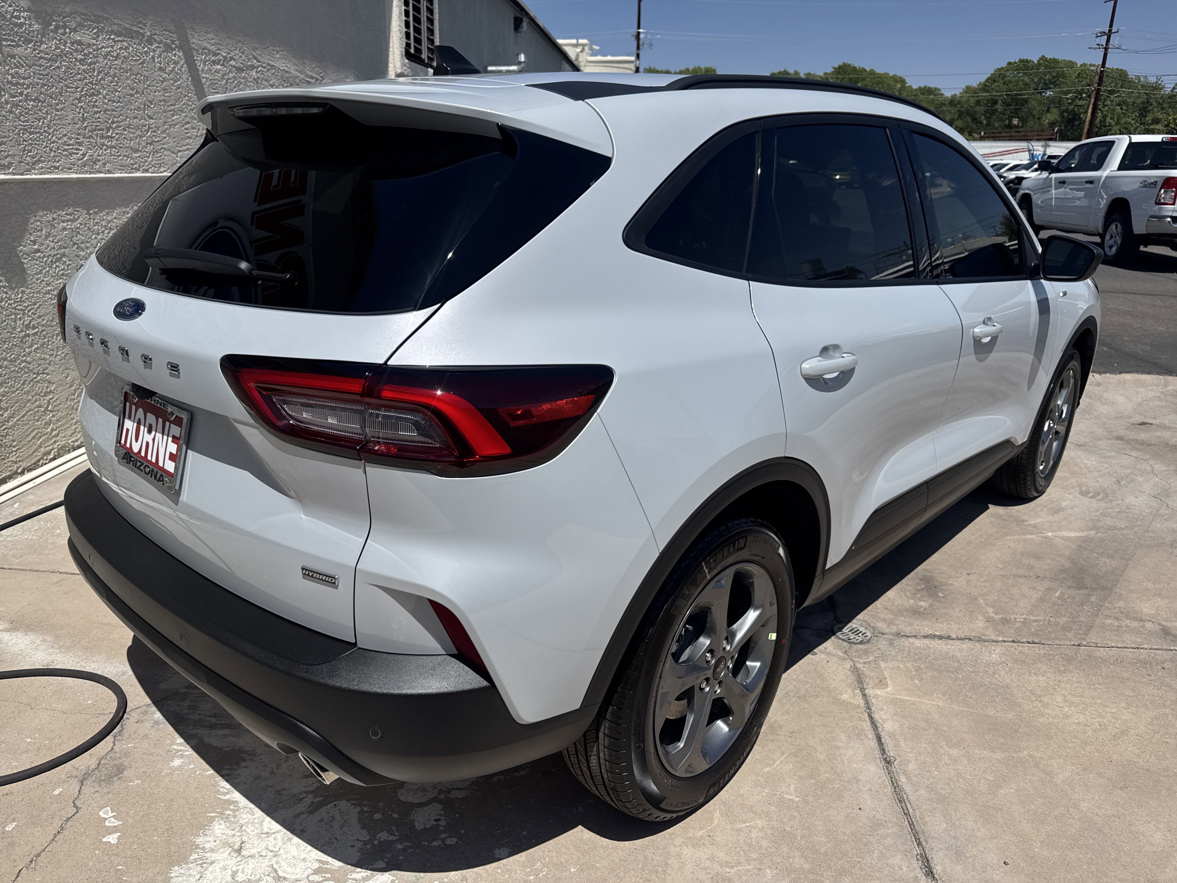 2025 Ford Escape ST-Line photo 5