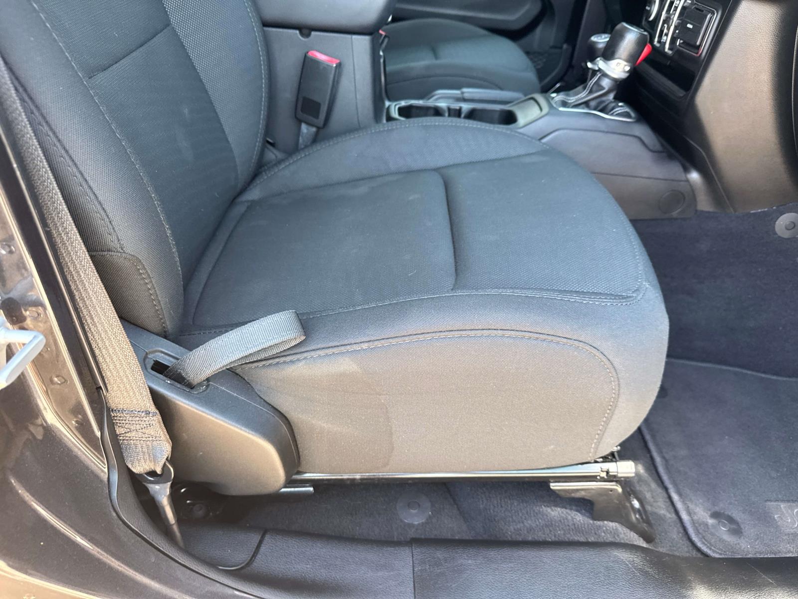 2020 Jeep Wrangler Unlimited Sahara photo 11