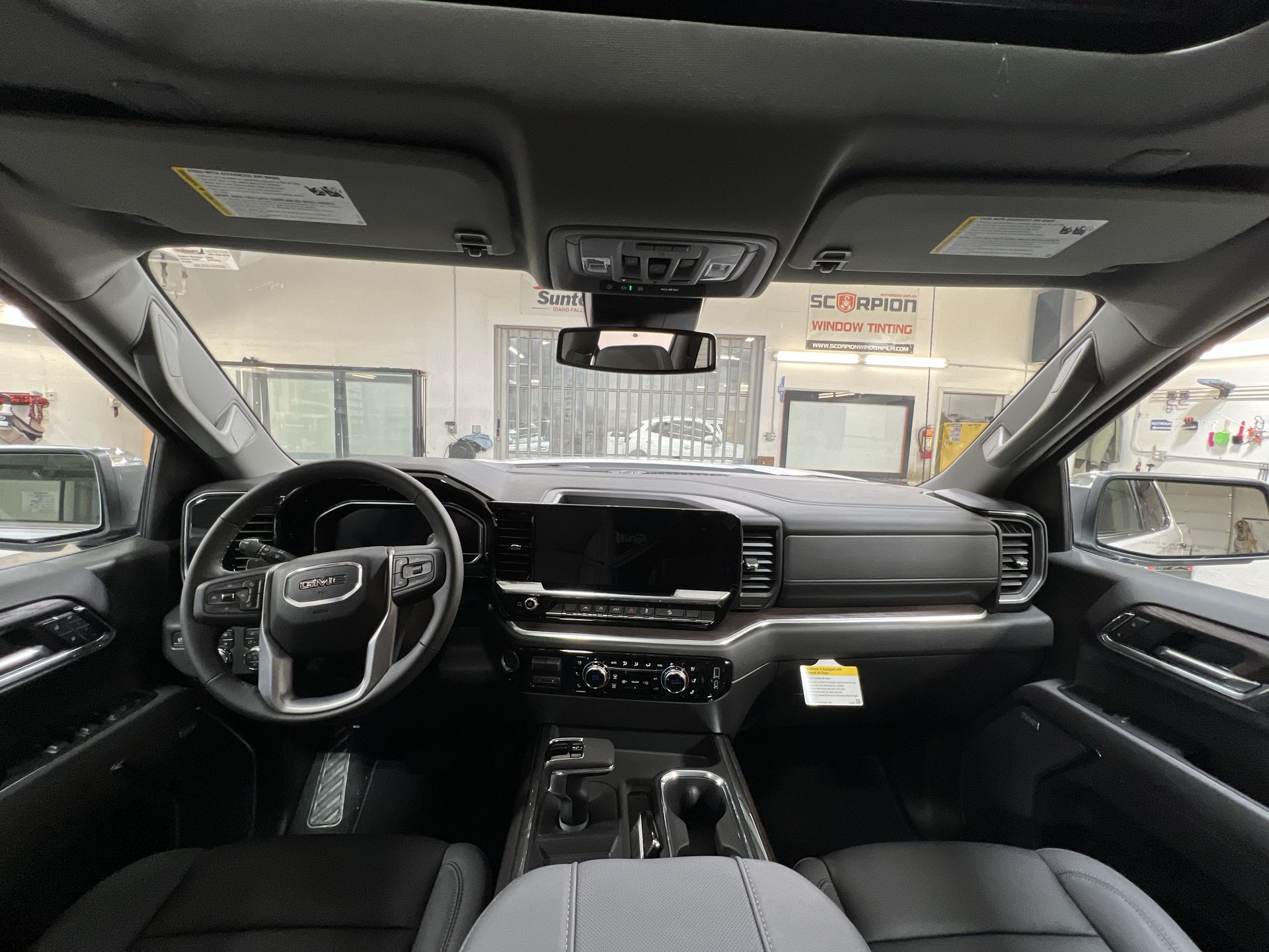 New 2025 White Frost Tricoat GMC SLT image 80