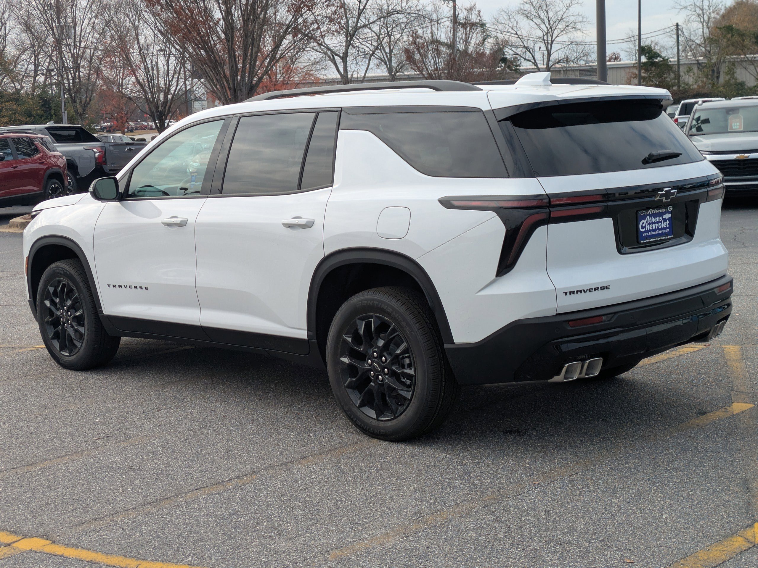 2026 Chevrolet Traverse photo 4