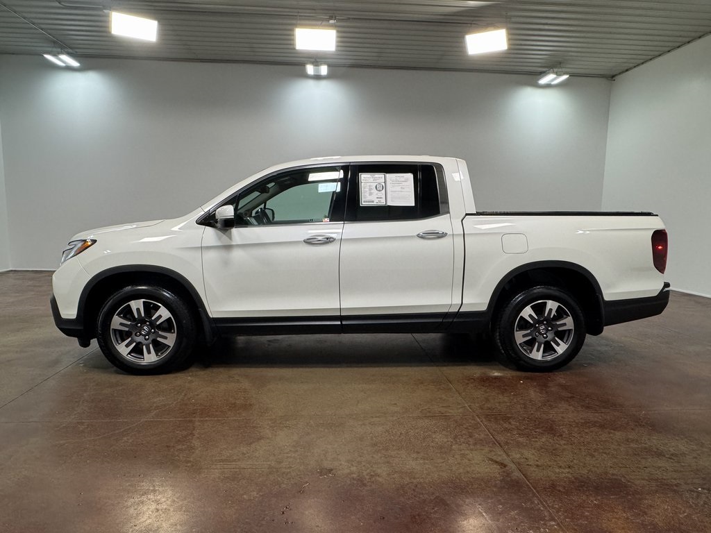 2019 Honda Ridgeline RTL-E photo 3
