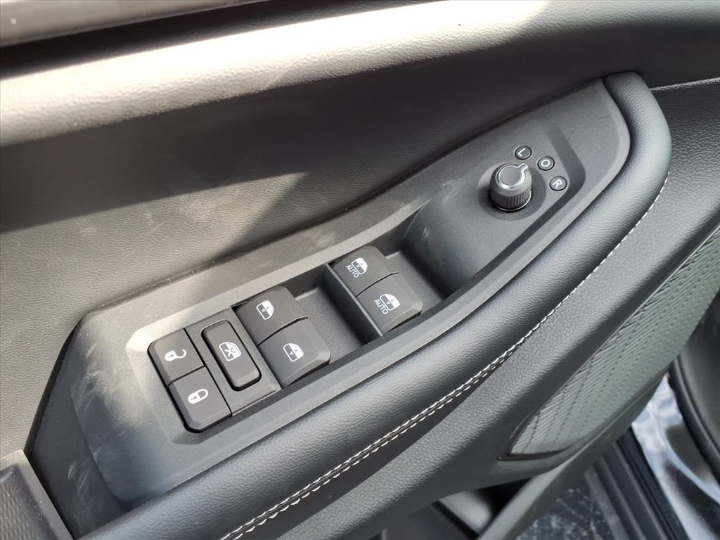 2025 Jeep Grand Cherokee Altitude X photo 4