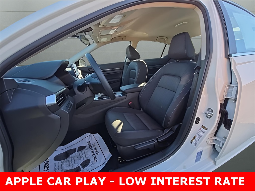 2025 Nissan Altima 2.5 S photo 9