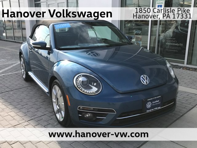 2019 Volkswagen Beetle SE's photo