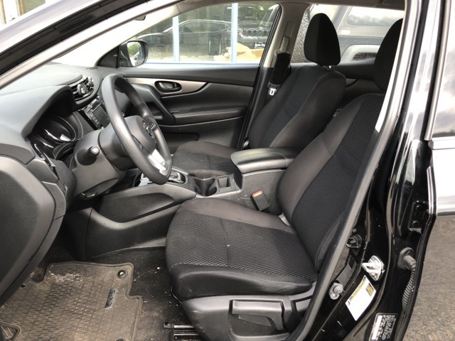 2021 Nissan Rogue Sport S photo 9