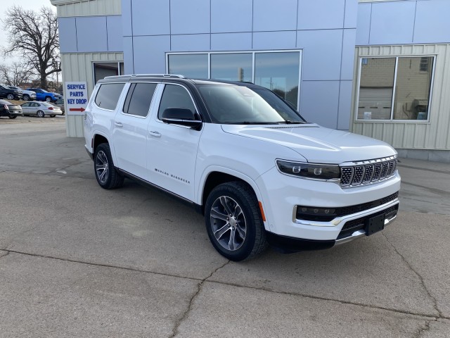 2024 Jeep Grand Wagoneer L Series I's photo