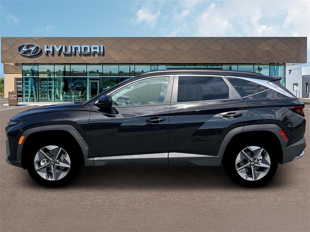 2026 Hyundai Tucson SEL photo 2