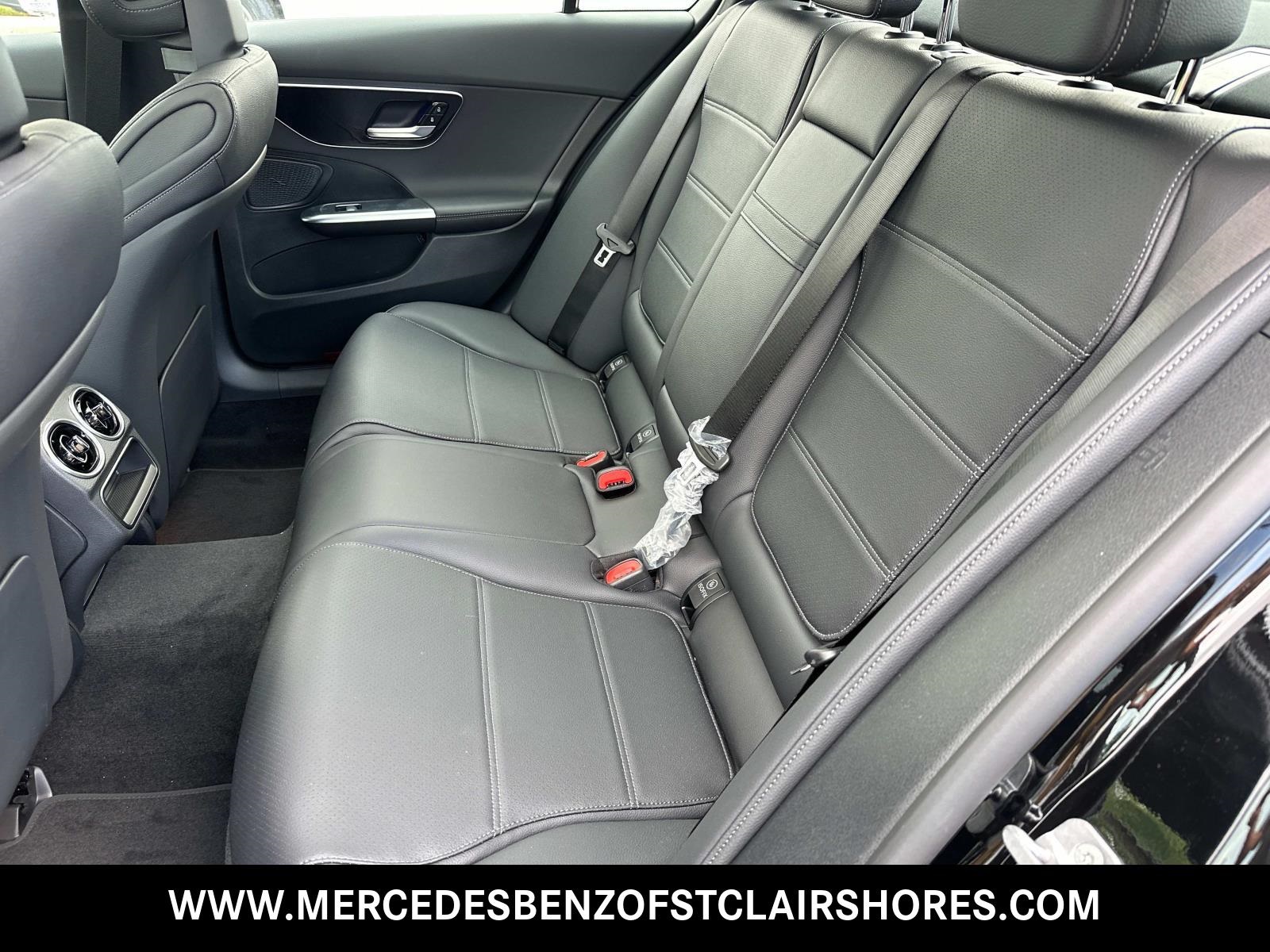 2025 Mercedes Benz C 300 4MATIC photo 12
