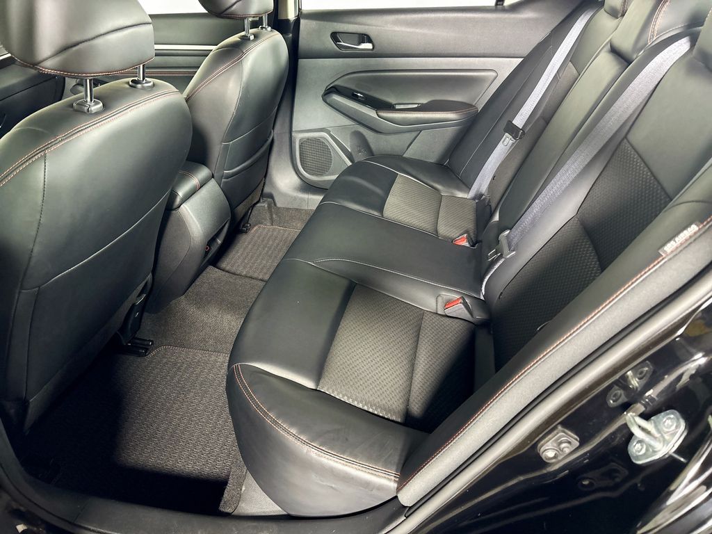 2023 Nissan Altima 2.5 SR photo 19