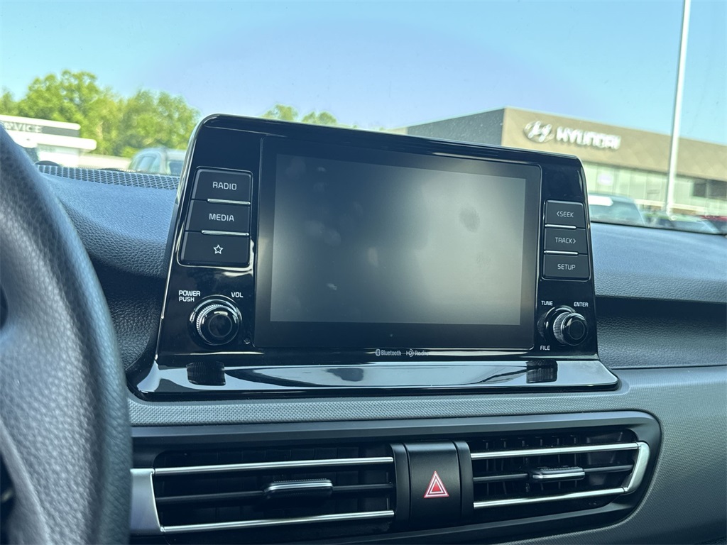 2022 Kia Seltos LX photo 22