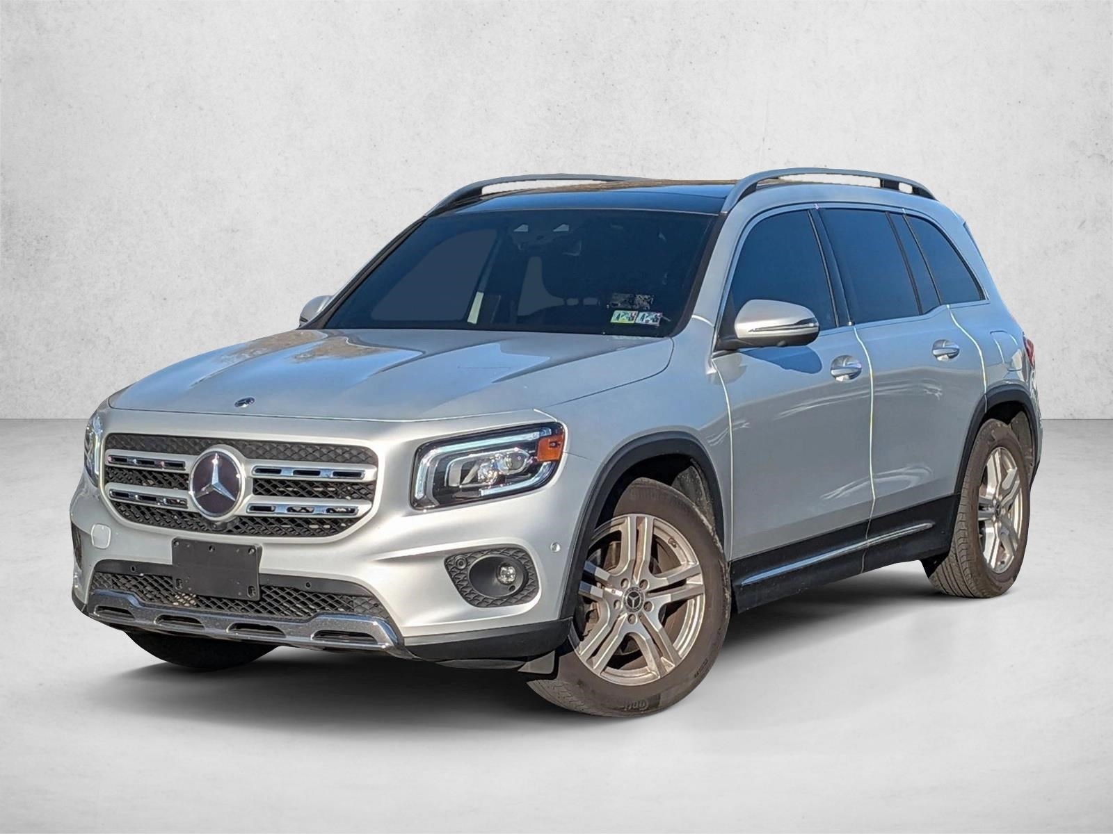 2021 Mercedes-Benz GLB Base's photo