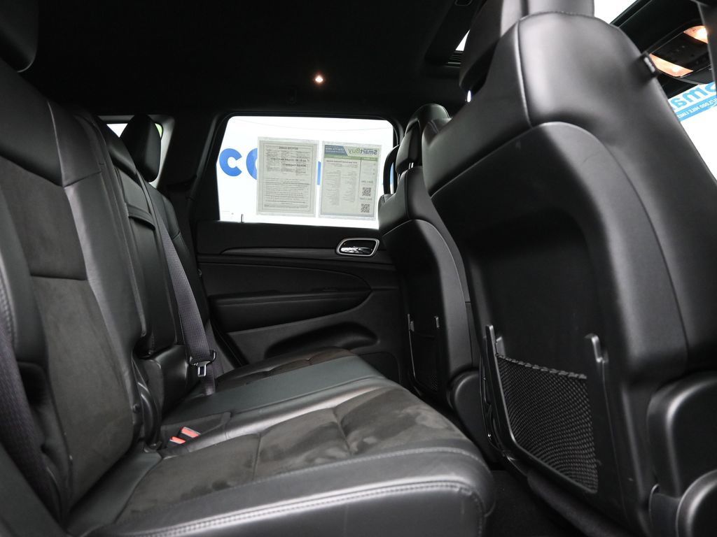 2020 Jeep Grand Cherokee Altitude photo 5
