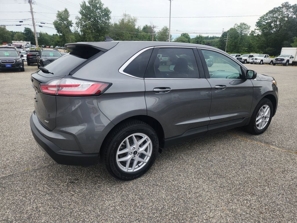 2023 Ford Edge SEL photo 7