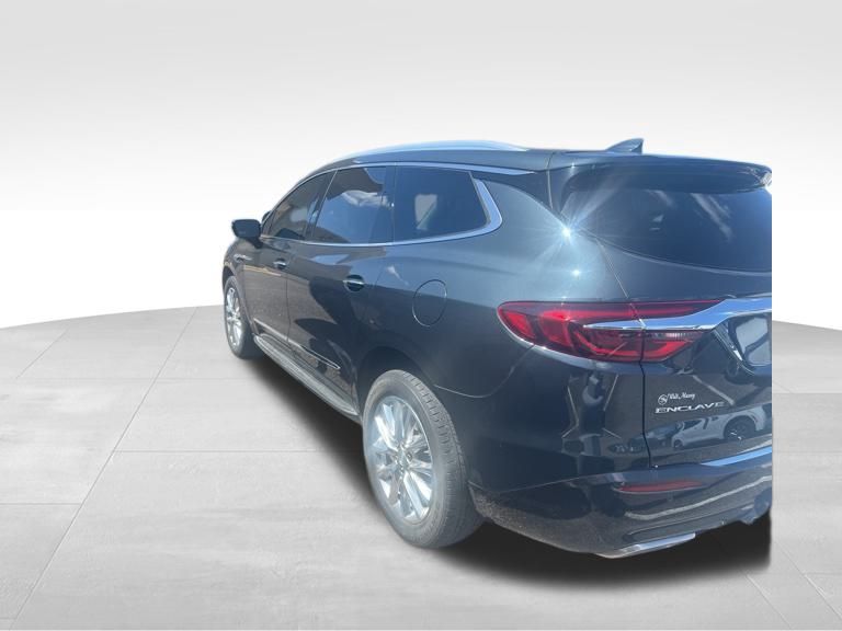 2021 Buick Enclave Essence photo 3