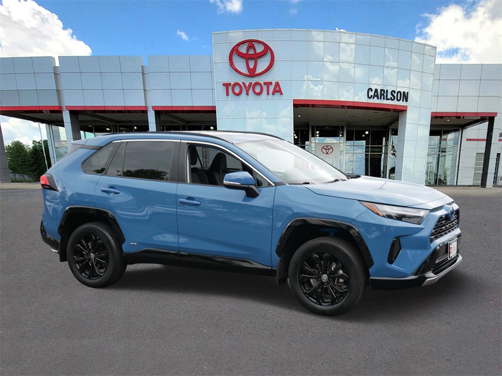 Used 2023 Toyota RAV4 SE with VIN 4T3T6RFV7PU118040 for sale in Minneapolis, Minnesota