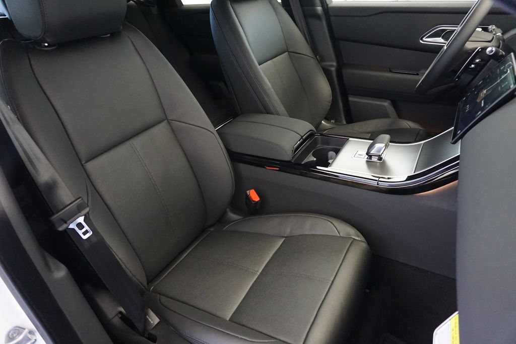 2026 Land Rover Range Rover Velar S photo 24