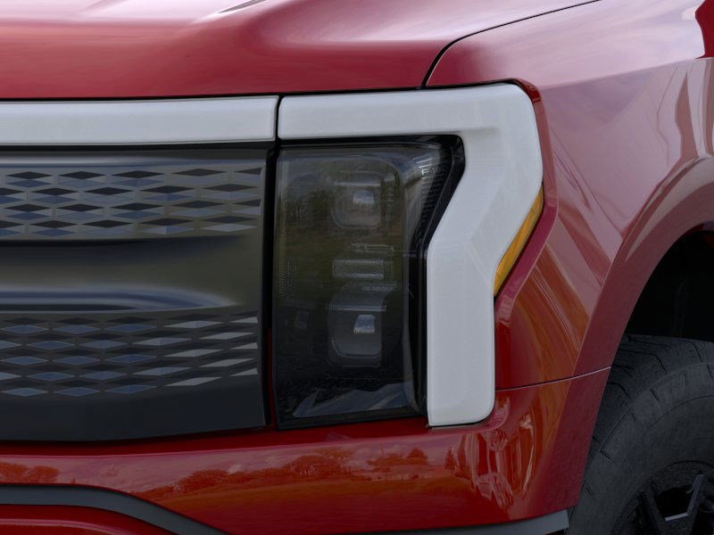 2025 Ford F-150 Lightning XLT photo 10