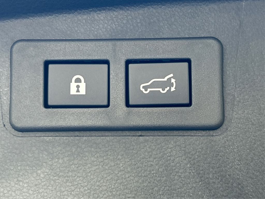 2025 Subaru Outback Premium photo 13