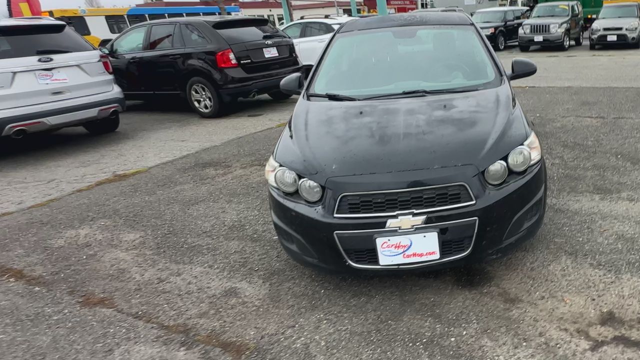 2012 Chevrolet Sonic LT photo 3