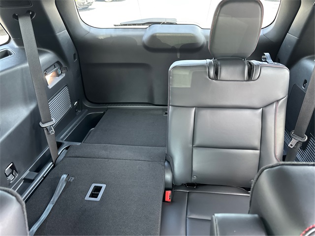 2025 Ford Explorer ST-Line photo 28