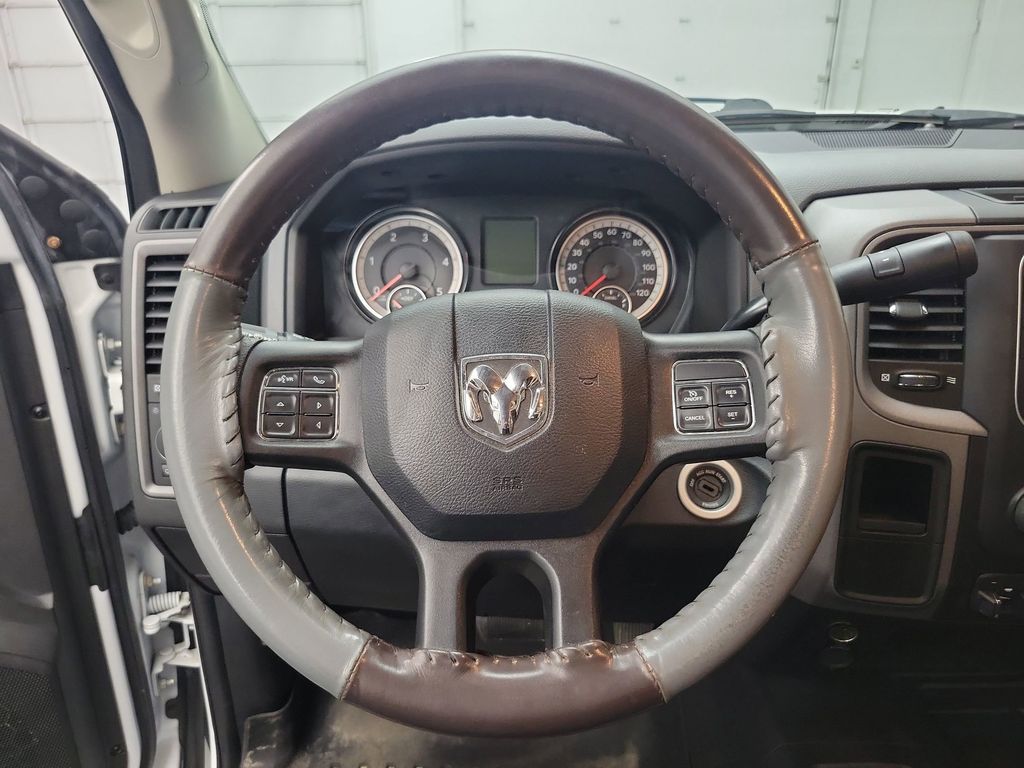 2017 Ram 2500 Tradesman photo 19