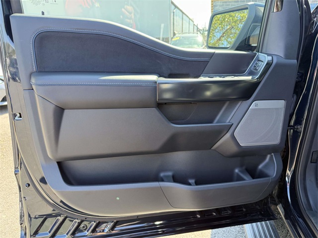 2024 Ford F-150 Platinum photo 23